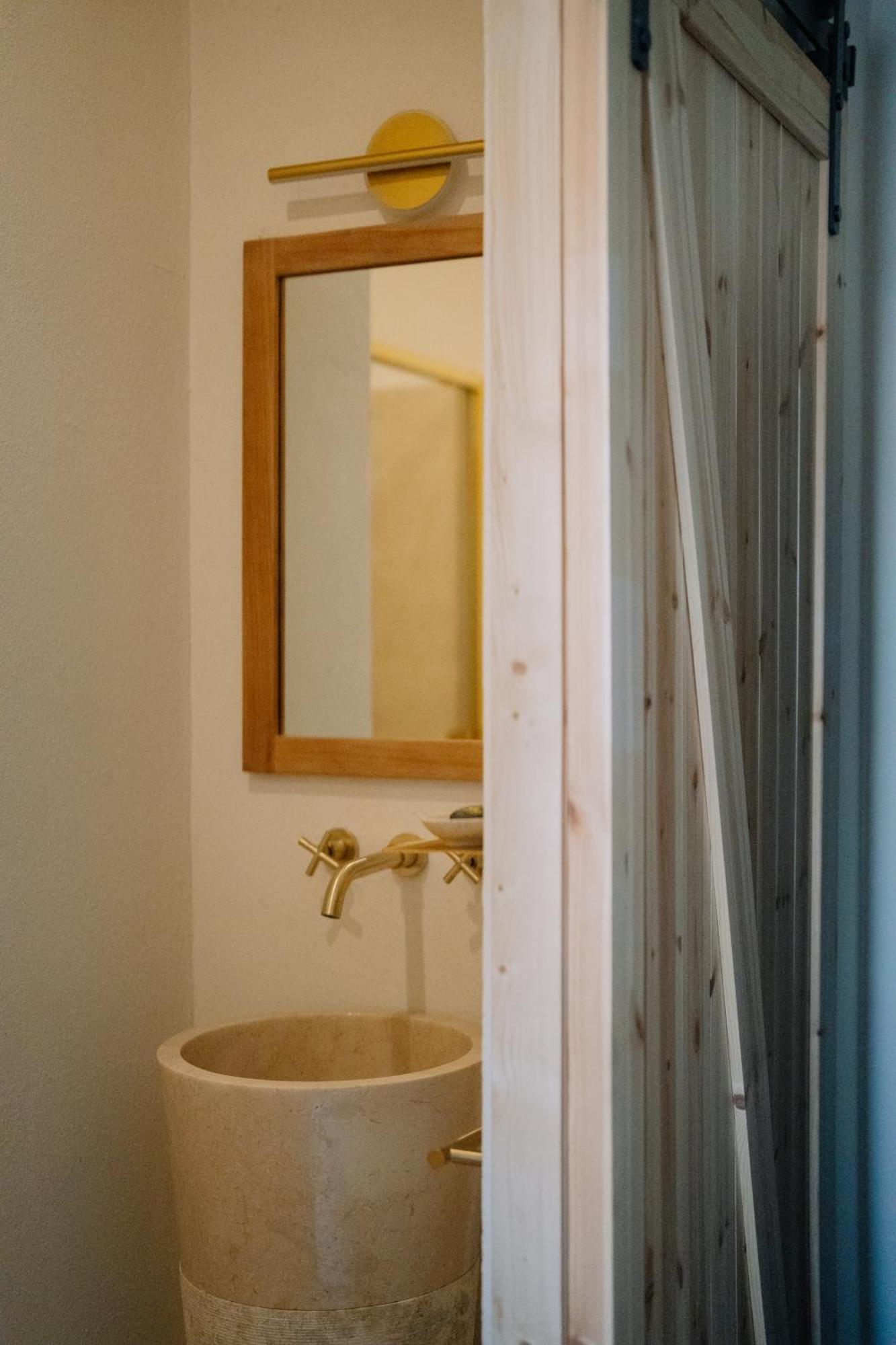 Taga Suites CTA Exteriér fotografie