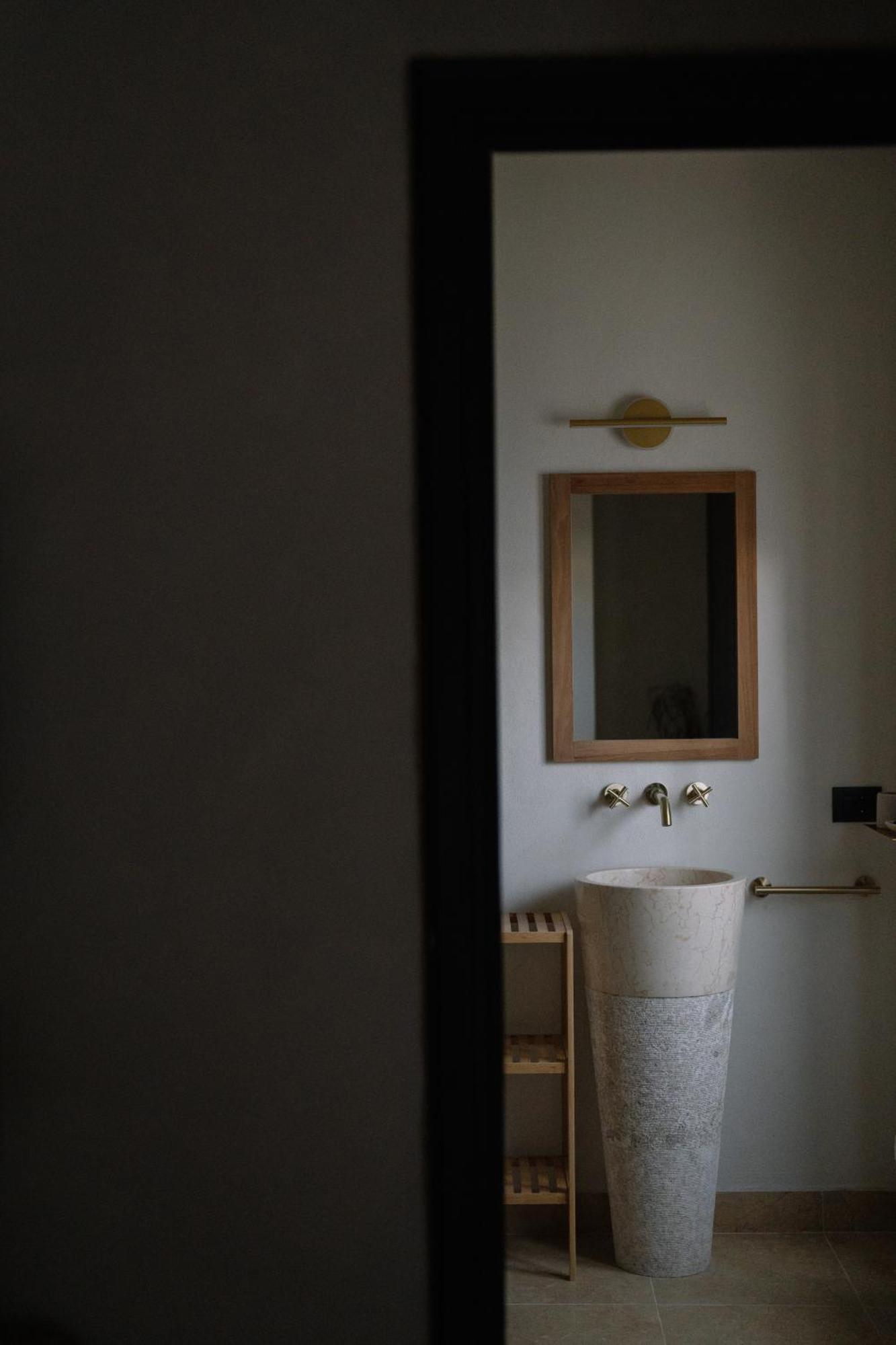 Taga Suites CTA Exteriér fotografie